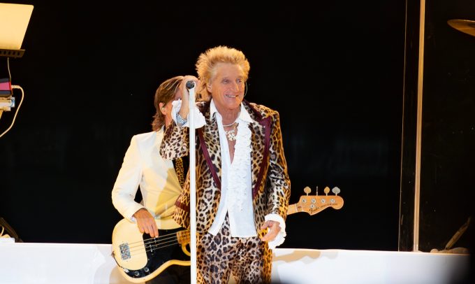 Rod Stewart, leyenda del rock, se despidió en grande de los escenarios dominicanos